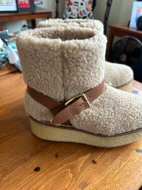 Tod’s  Tan Sherpa Platform Ankle Boots with Buckle